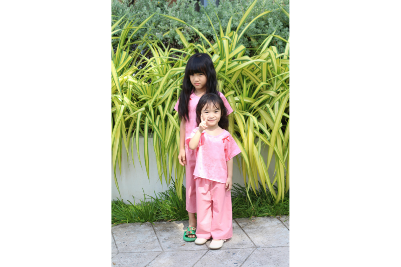 enfants de 2 ans et 6 ans